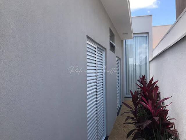 #250 - Casa para Venda em Araraquara - SP - 2