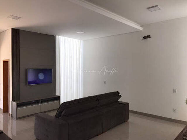 Casa para Venda em Araraquara - 4