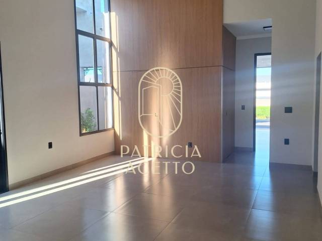 #420 - Casa para Venda em Araraquara - SP