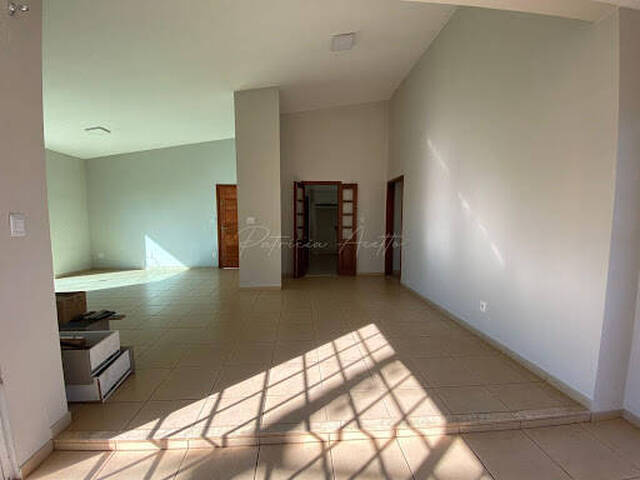 #460 - Casa para Venda em Araraquara - SP