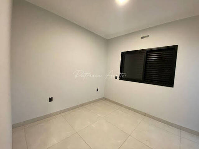 Casa para Venda em Araraquara - 3