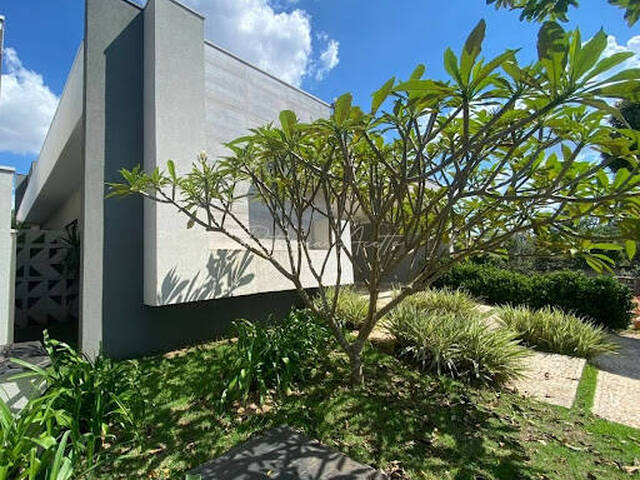 #124 - Casa para Venda em Araraquara - SP