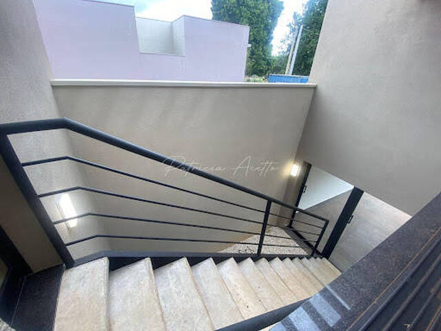 #427 - Casa para Venda em Araraquara - SP