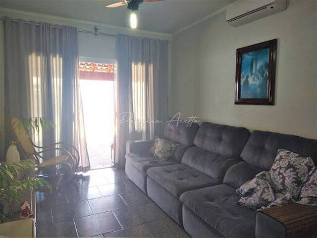 Casa para Venda em Araraquara - 2