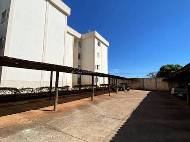 Apartamento para Venda em Araraquara - 4