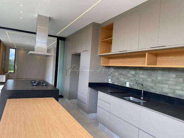 #436 - Casa para Venda em Araraquara - SP