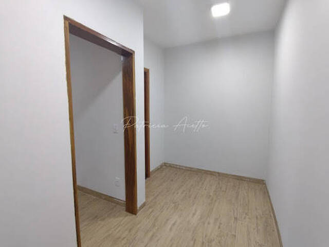 #213 - Casa para Venda em Araraquara - SP