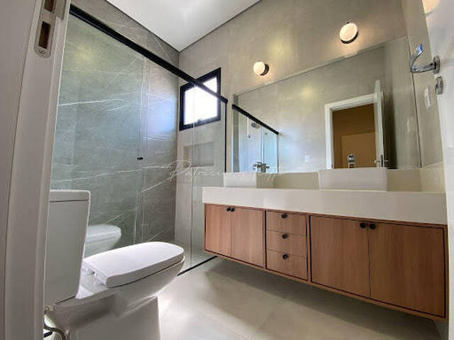 #421 - Casa para Venda em Araraquara - SP