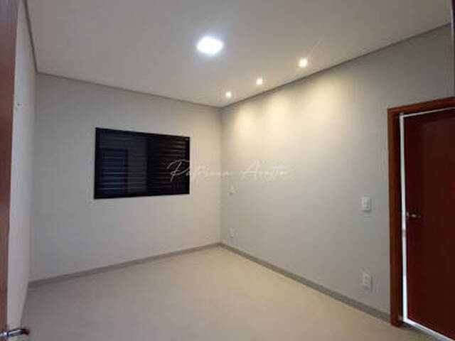 #186 - Casa para Venda em Bauru - SP