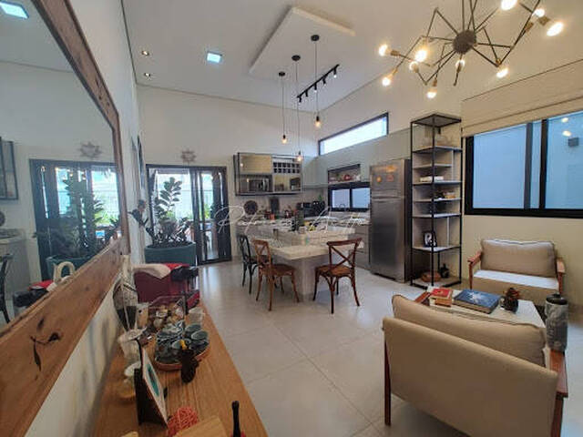 #81 - Casa para Venda em Araraquara - SP