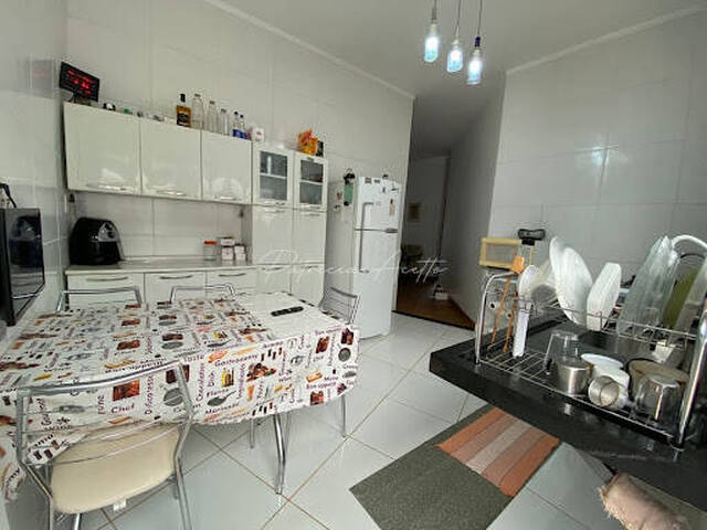 #70 - Casa para Venda em Araraquara - SP