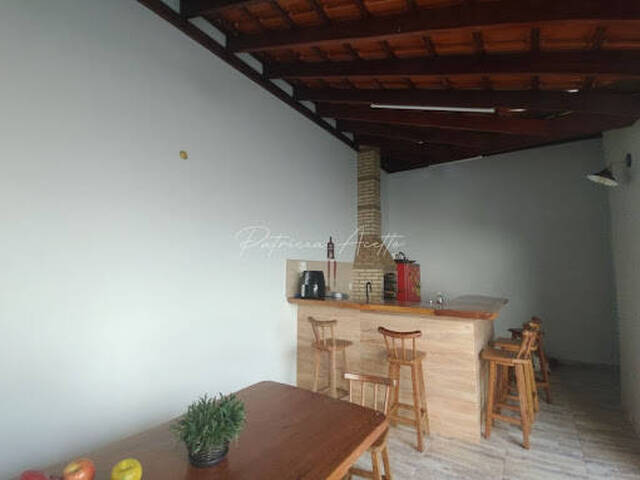 #190 - Casa para Venda em Araraquara - SP