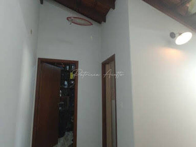 #190 - Casa para Venda em Araraquara - SP