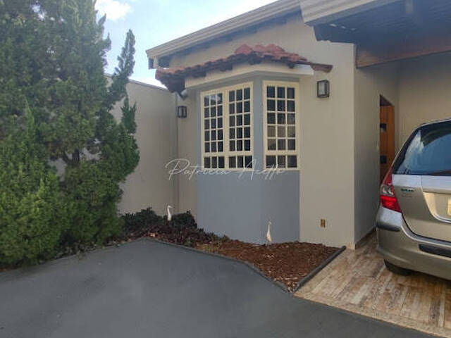 #190 - Casa para Venda em Araraquara - SP