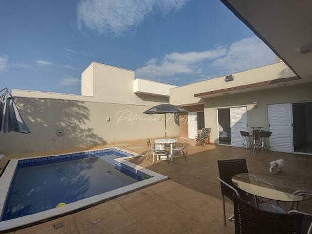 #194 - Casa para Venda em Piratininga - SP