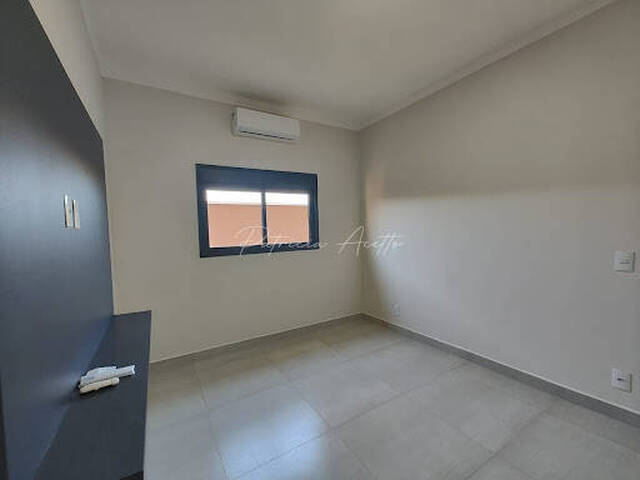 Casa para Venda em Piratininga - 4