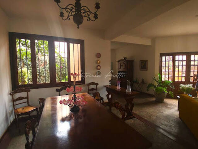 #242 - Casa para Venda em Araraquara - SP