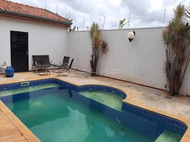 #132 - Casa para Venda em Araraquara - SP