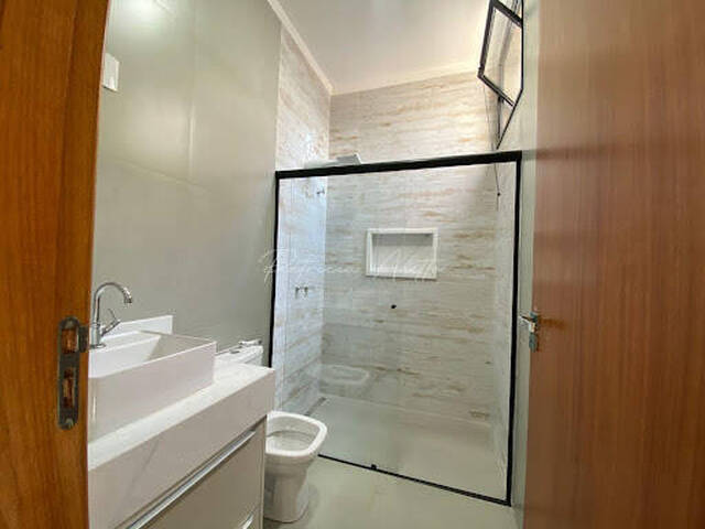 Casa para Venda em Araraquara - 3