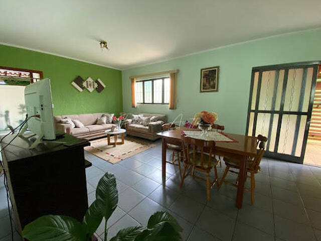 Casa para Venda em Araraquara - 2